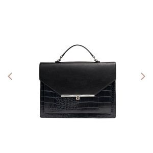 Beis The Messenger in Black Croc